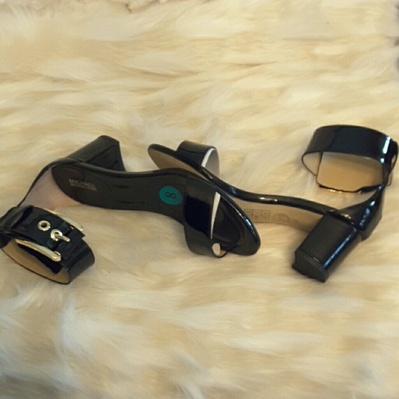 Michael kors patent leather heel - Picture 4 of 8